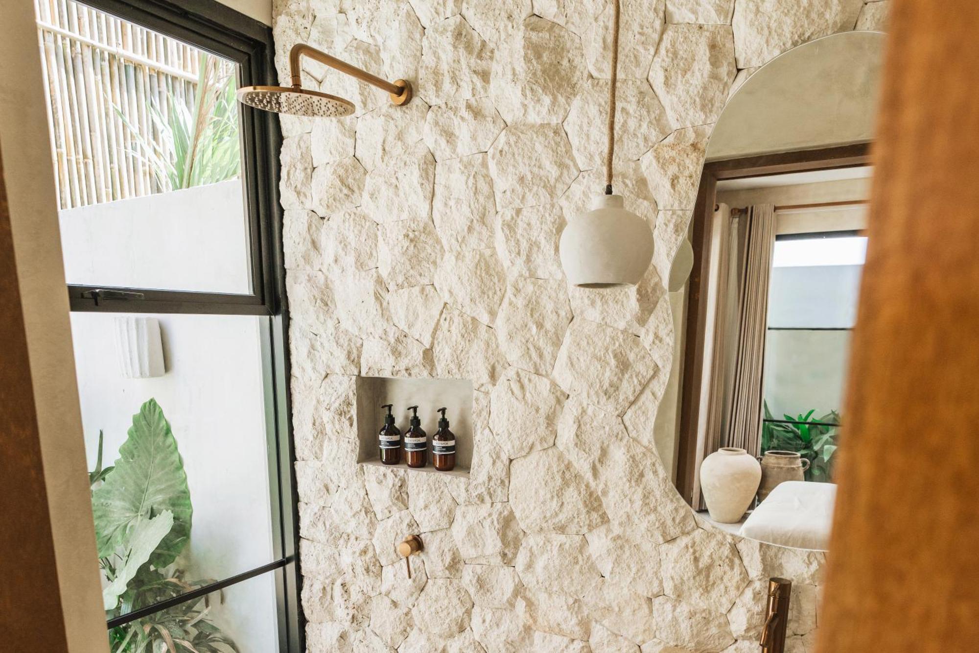Alma Bingin Boutique Hotel ウルワツ エクステリア 写真